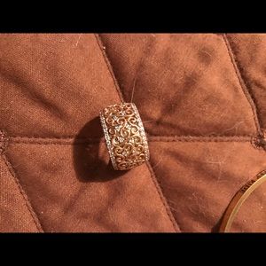 Gorgeous custom made ring. Easy to adjust size